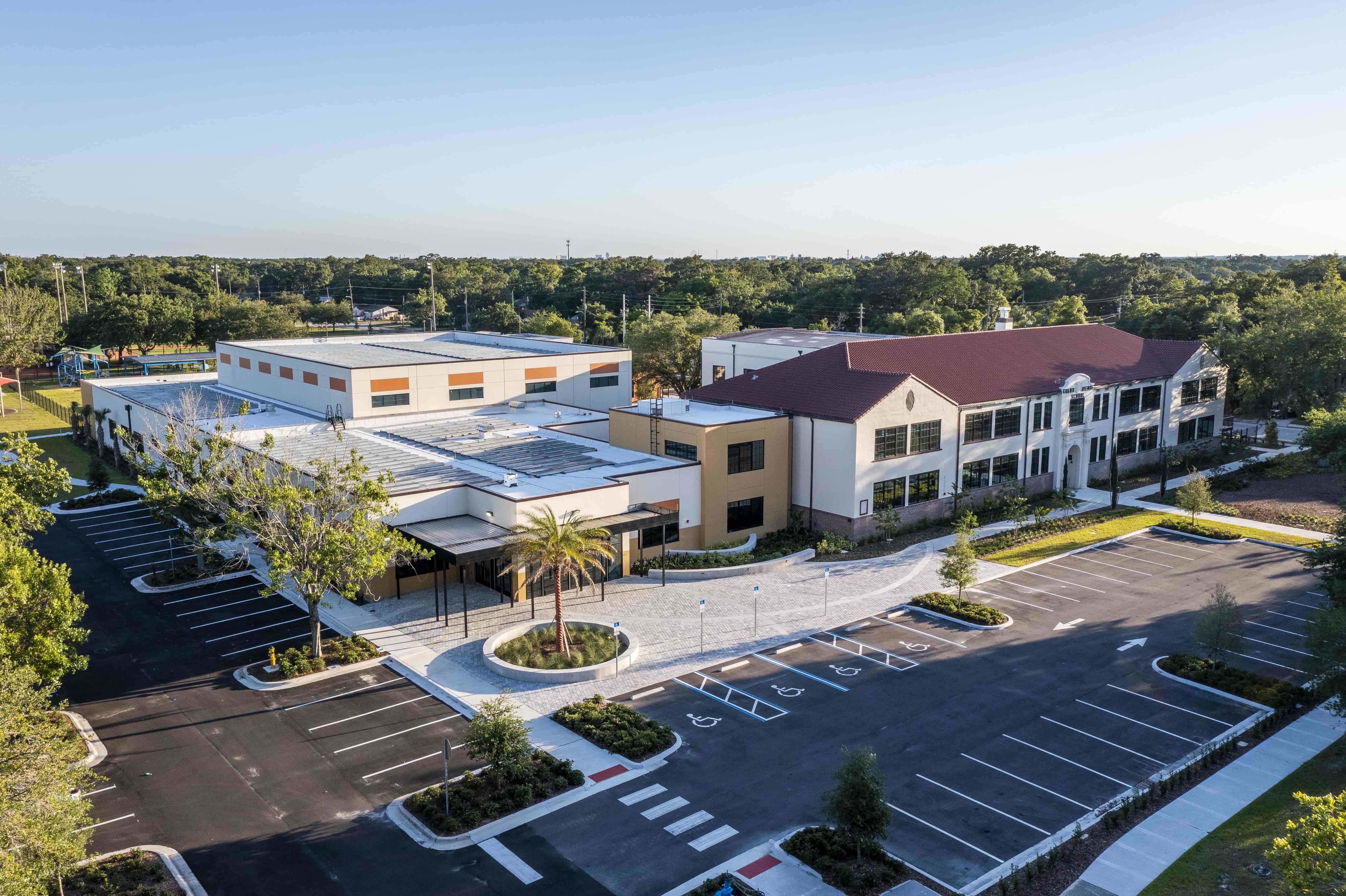 Photo Grand Avenue Neighborhood Center 1